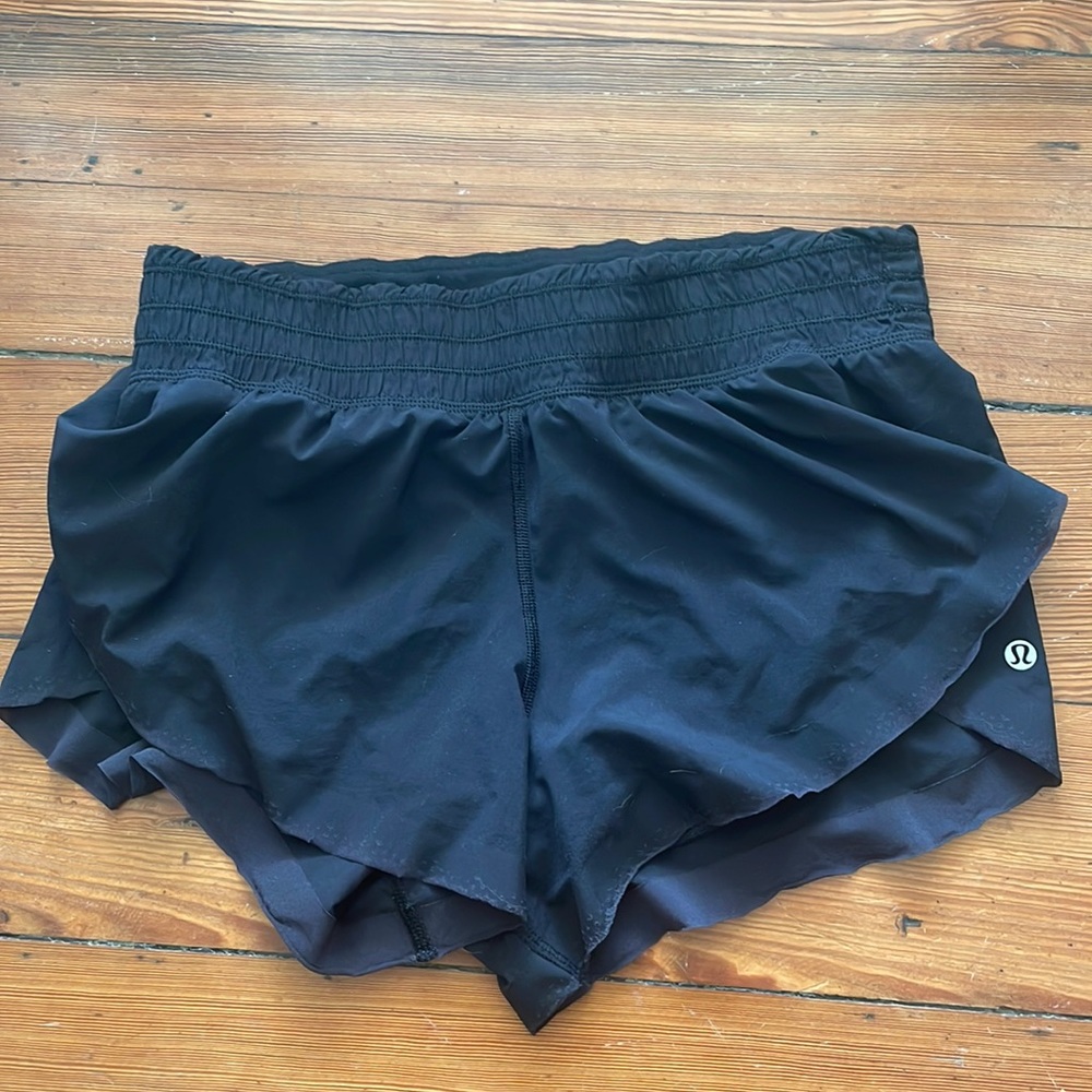 lululemon black shorts with frilly detail size 6